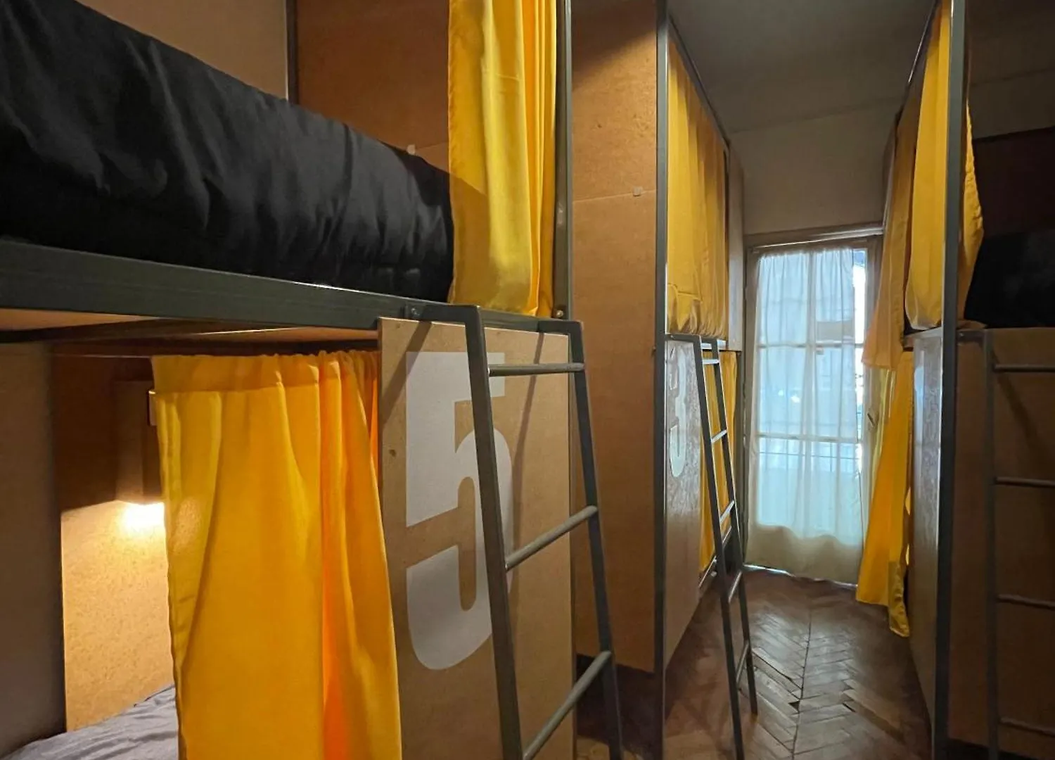Mora Hostel Mendoza