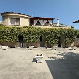 Novi , Durrës Albanien