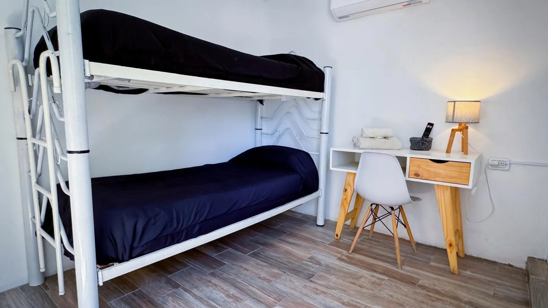 Mora Hostel Mendoza
